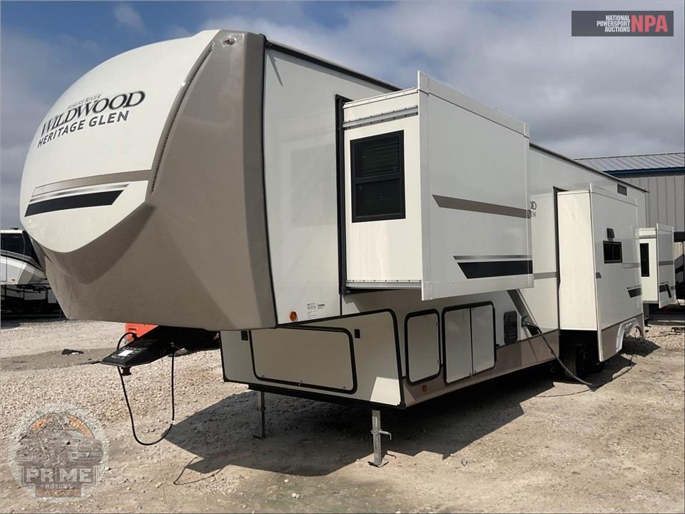 2024 Wildwood By Forest River M-375FAM - HERITAGE GLEN FIFTH WHEEL SERIES — фото 2