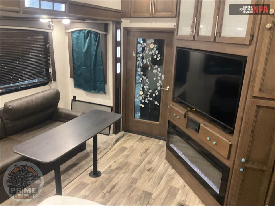 2021 Keystone Rv M-353 SRX - COUGAR TOY HAULER TOY HAULER SERIES — фото 8