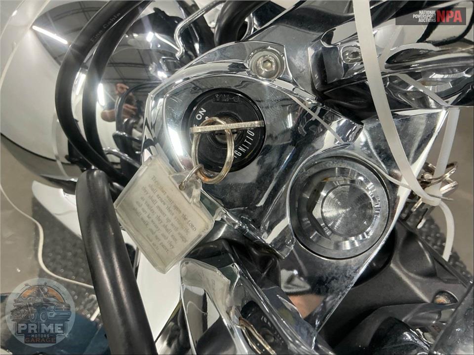 2011 Yamaha XV19CSAL/C RAIDER S BLUE — фото 13