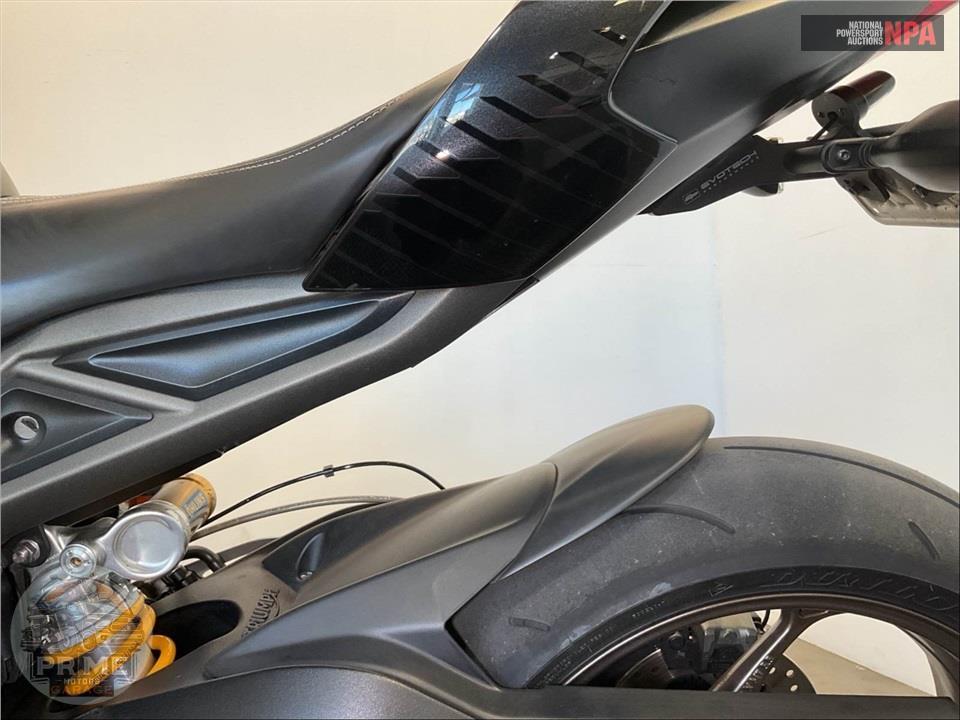 2023 Triumph STREET TRIPLE 765 RS (BLACK) — фото 21