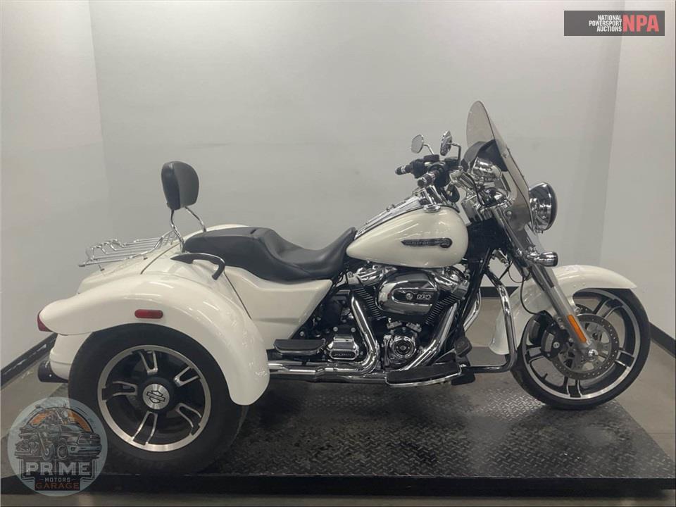2019 Harley-Davidson FLRT FREEWHEELER — фото 1