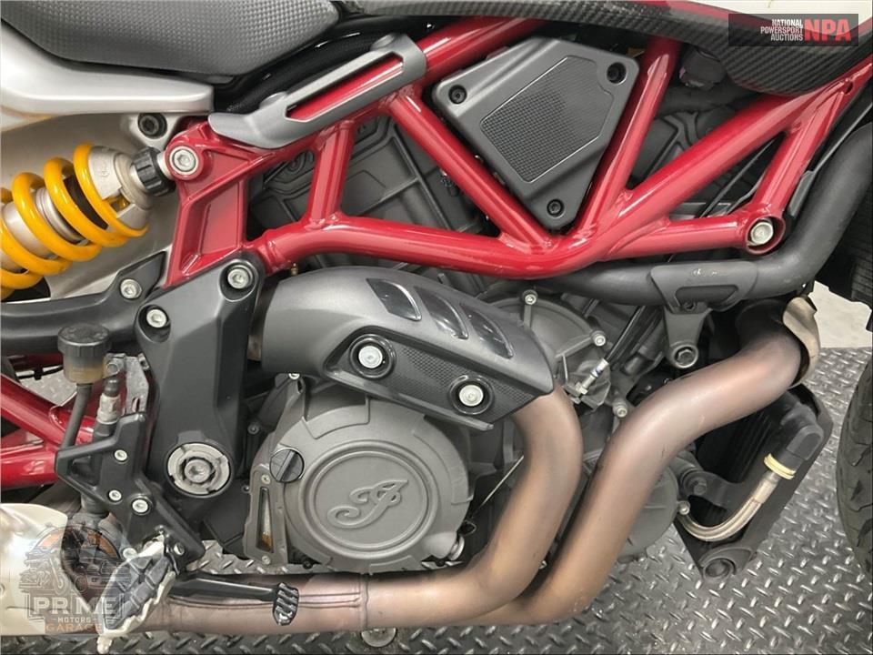 2022 Indian Motorcycle FTR R CARBON — фото 6