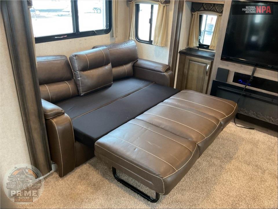 2018 Keystone Rv M-3791 RD MONTANA FIFTH WHEEL SERIES — фото 13