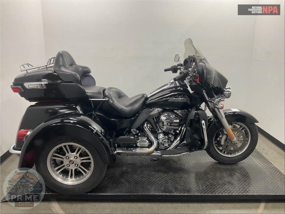 2014 Harley-Davidson FLHTCUTG TRIGLIDE ULTRA CLASSIC — фото 1