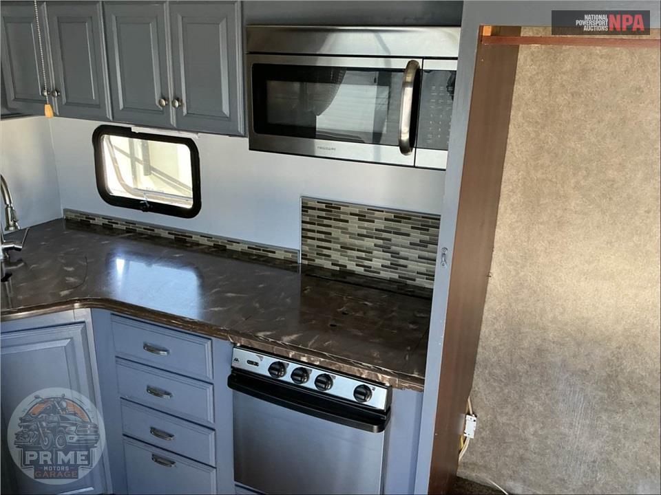 2014 Cardinal By Forest River M-3800FL - FIFTH WHEEL SERIES — фото 18
