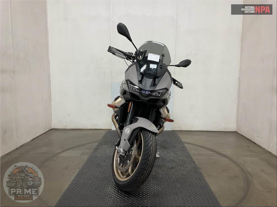 2023 Moto Guzzi V100 MANDELLO — фото 2