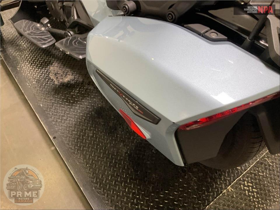 2021 Can-Am SPYDER F3 LIMITED SE6 — фото 13