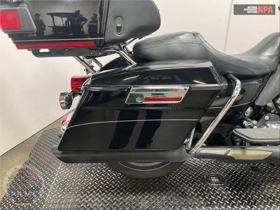 2013 Harley-Davidson FLHTK ELECTRA GLIDE UL LI — фото 24