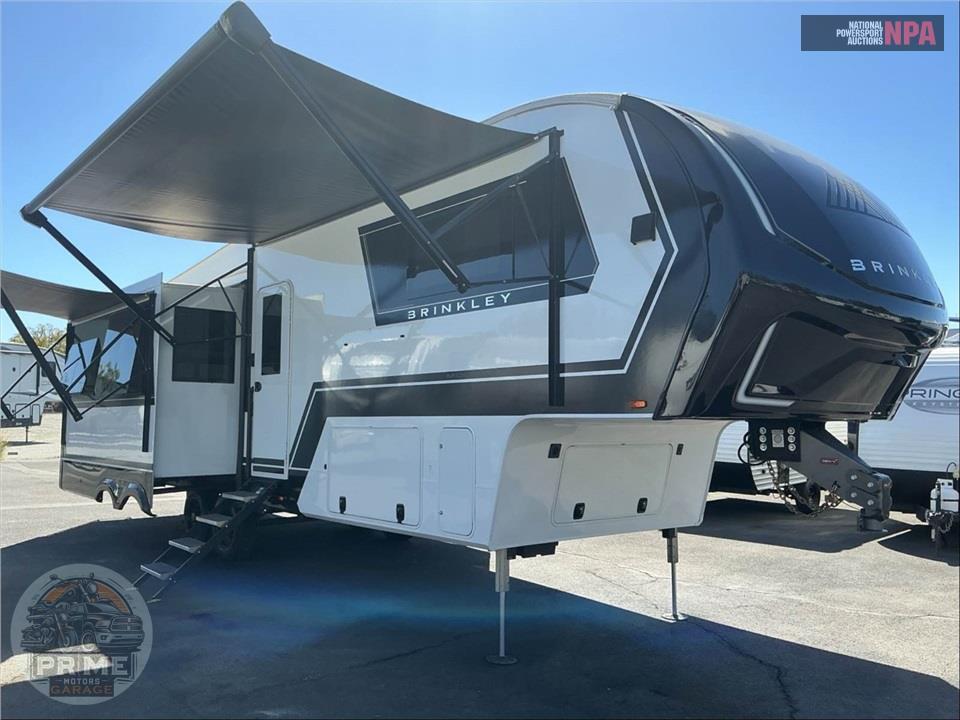 2025 Brinkley Rv M-3100 - MODEL Z FIFTH WHEEL SERIES — фото 1