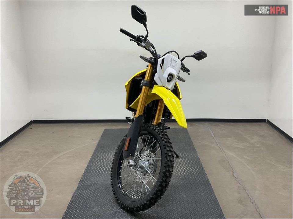 2025 Suzuki DR-Z400SM5 — фото 2