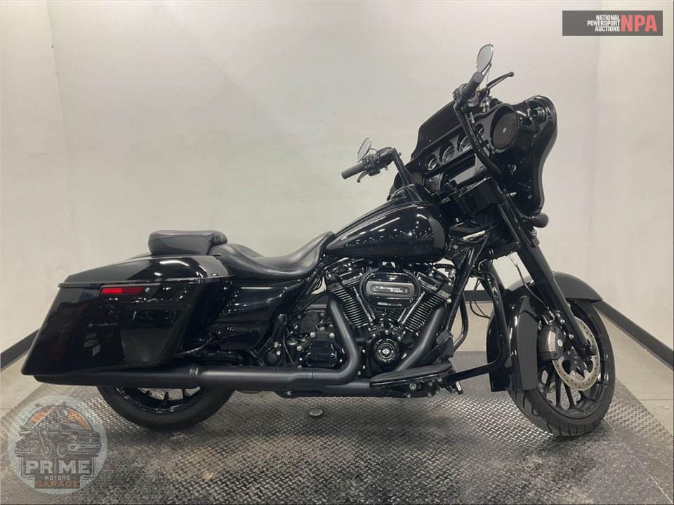 2018 Harley-Davidson FLHXS STREET GLIDE SPECIAL — фото 1