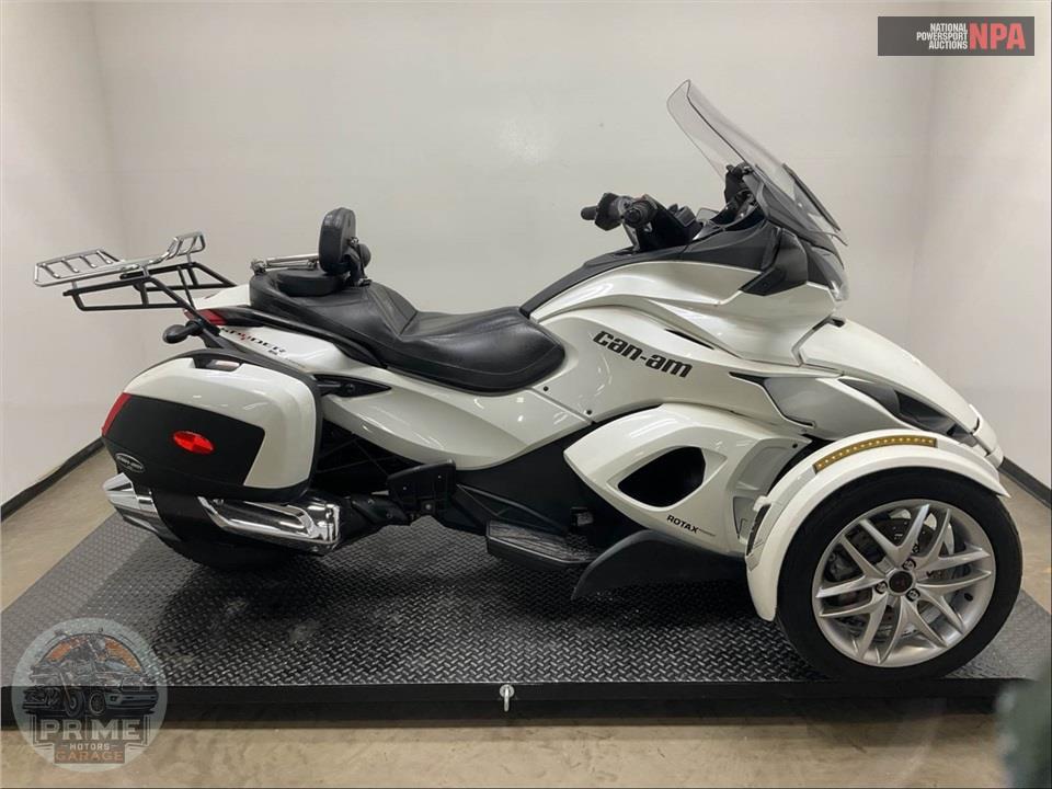 2013 Can-Am SPYDER ST LIMITED — фото 1