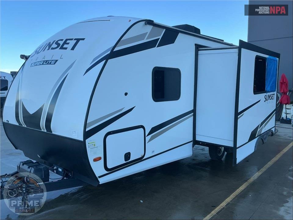 2023 Crossroads Rv M-212 RB - SUNSET TRAIL SUPER LITE SERIES — фото 2