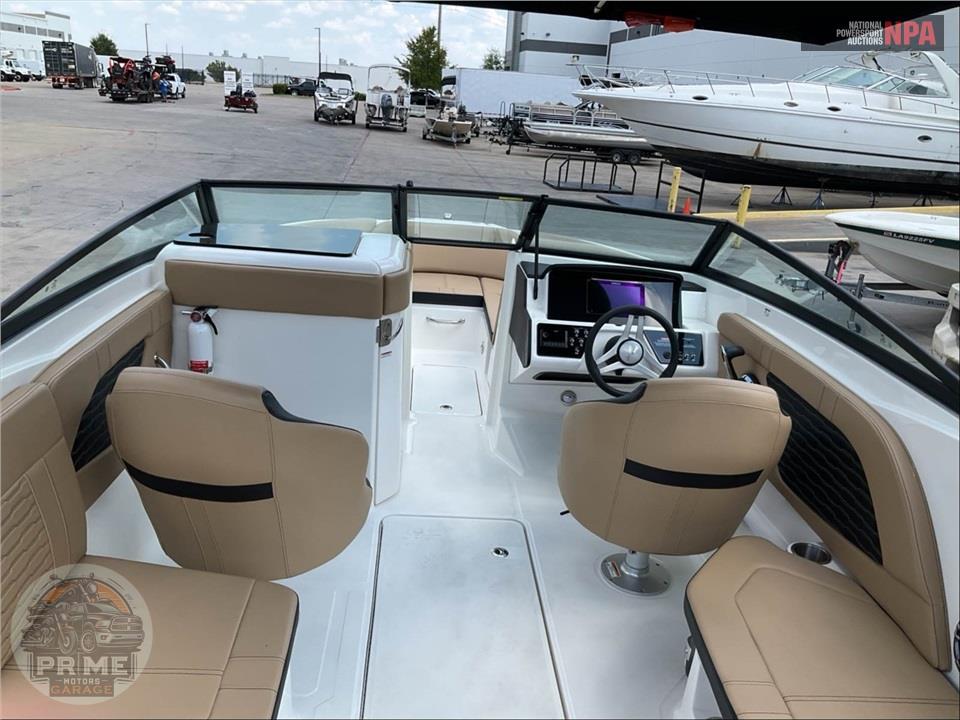 2025 Sea Ray Boats SPX 230 SPX SERIES L=24/E=1 300HP MERC SD — фото 15