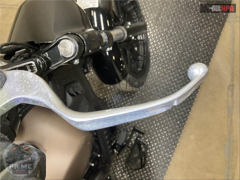 2025 Indian Motorcycle SPORT SCOUT LIMITED WITH TECHOLOGY PACKAGE (COLOR) — фото 16