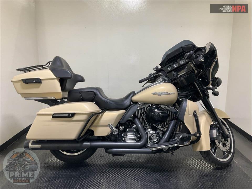2014 Harley-Davidson FLHXS STREET GLIDE — фото 1