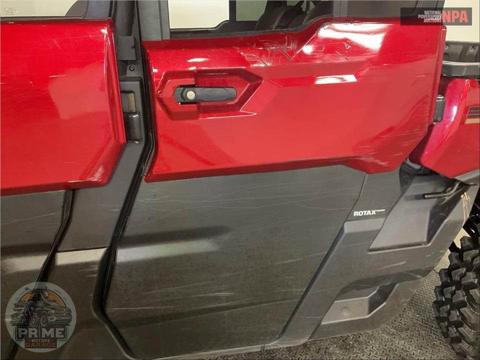 2025 Can-Am DEFENDER MAX LIMITED CAB HD10 — фото 43
