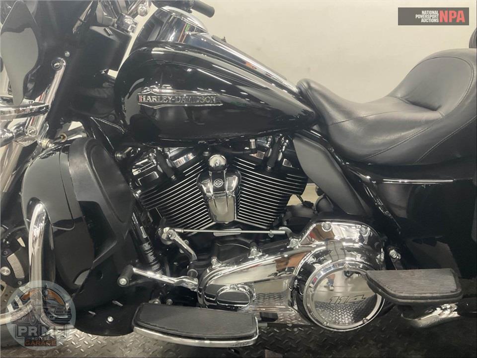2021 Harley-Davidson FLHTCUTG TRI GLIDE ULTRA CLASSIC — фото 7