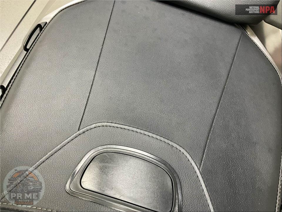 2018 Honda GL1800BD GOLDWING DCT (SILVER) — фото 29