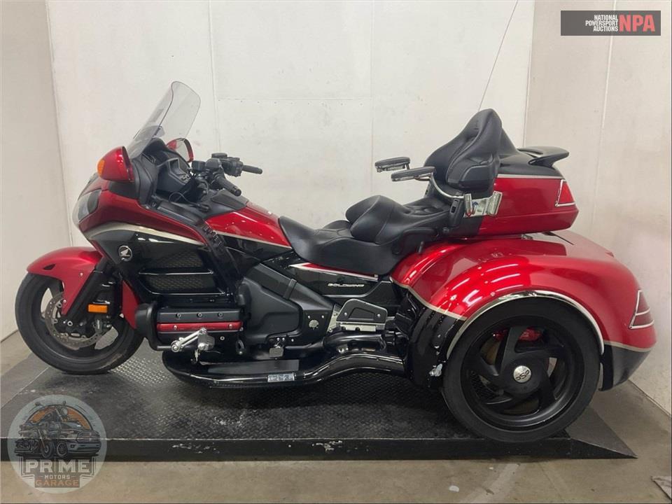 2015 Honda GL18HPMF GOLDWING — фото 3