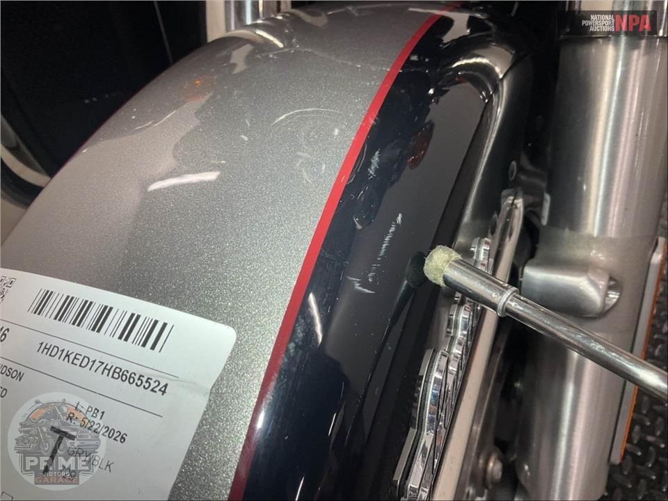 2017 Harley-Davidson FLHTK ULTRA LIMITED — фото 17