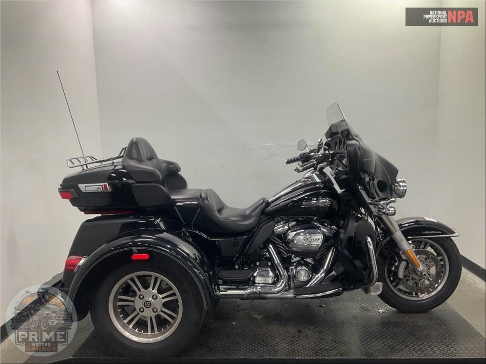 2017 HARLEY-DAVIDSON FLHTCUTG TRIGLIDE ULTRA CLASSIC