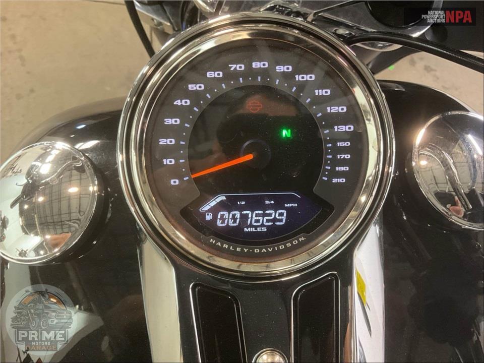 2020 Harley-Davidson FLSB SPORT GLIDE — фото 5