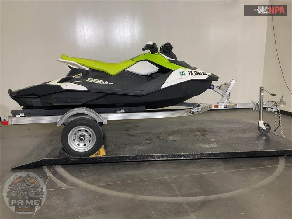 2023 Seadoo/Brp SPARK 3-UP ROTAX 900 ACE - 90 — фото 1