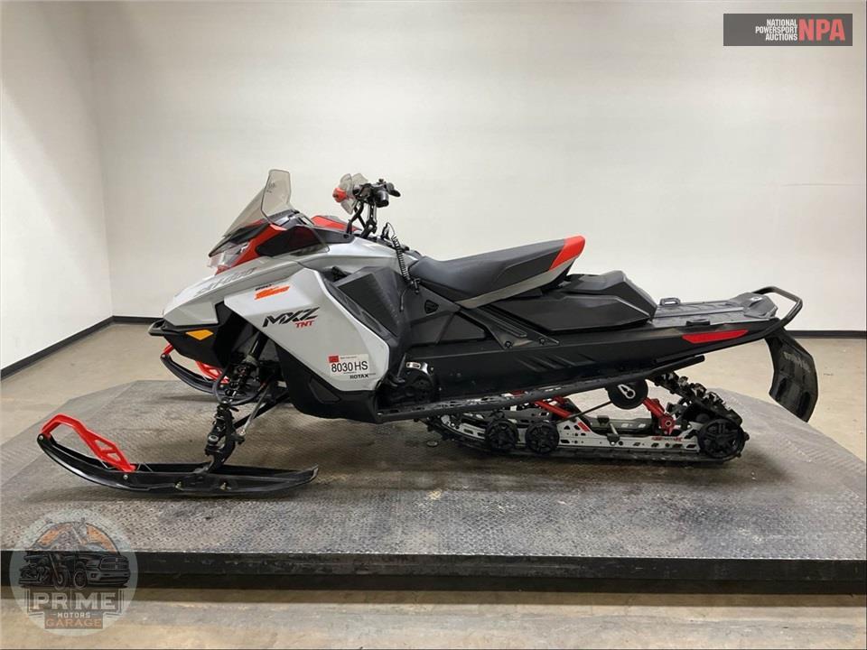 2022 Ski-Doo MXZ TNT 850 E-TEC E.S RipSaw 1.25 — фото 3