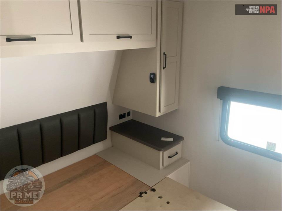 2025 Grand Design Recreational Vehicles M-29GS - MOMENTURM G-CLASS TOY HAULER SERIES — фото 11