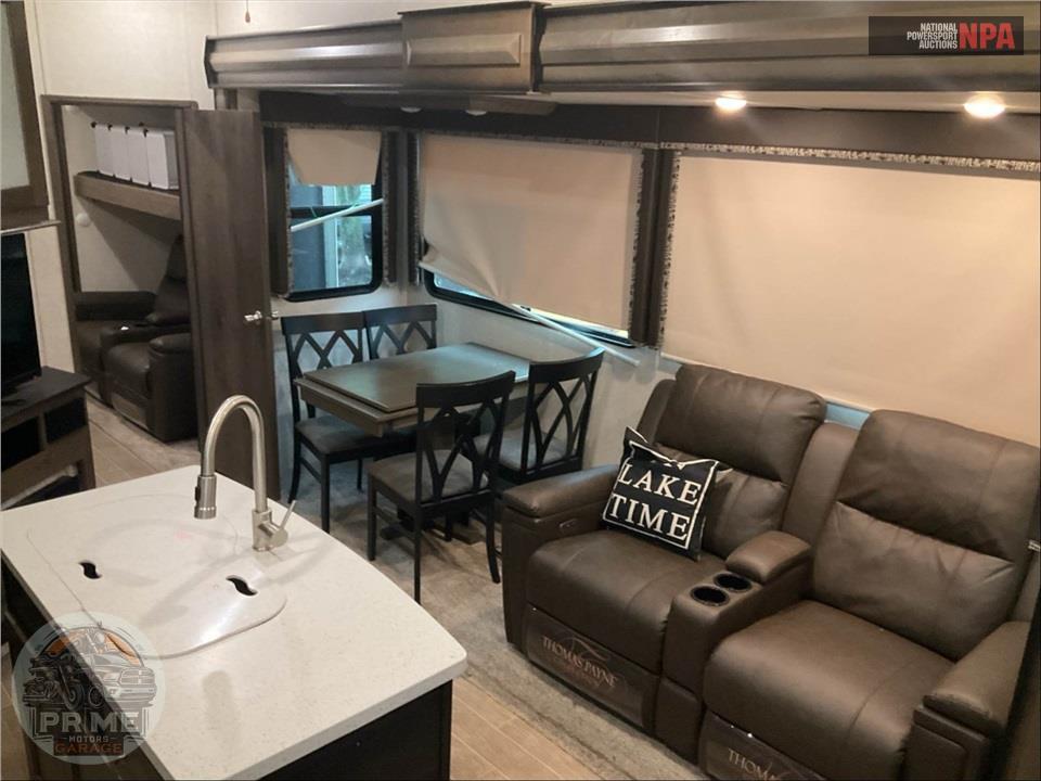 2019 Keystone Rv M-362 RD - MONTANA HIGH COUNTRY FIFTH WHEEL SERIES — фото 6