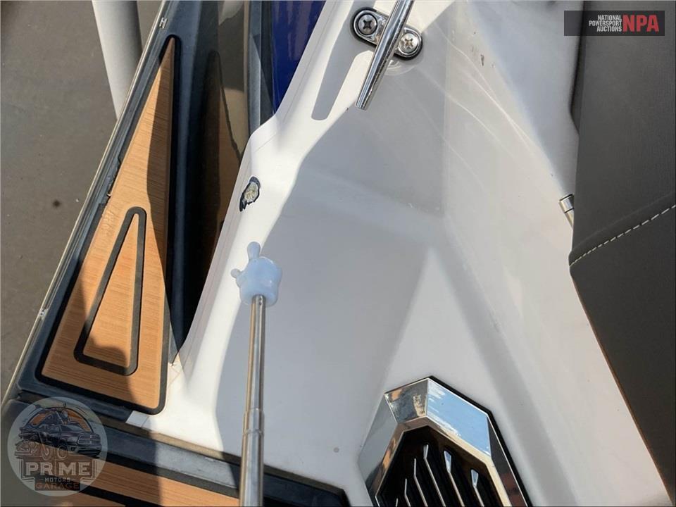 2023 Starcraft Boat SVX 230 IO SVX SERIES L=23/E=1-SD MERCRUISER — фото 15