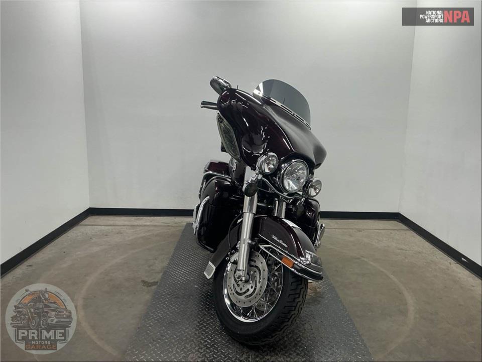 2005 Harley-Davidson FLHTCUI ULTRA CLASSIC ELECTRA GLIDE — фото 2