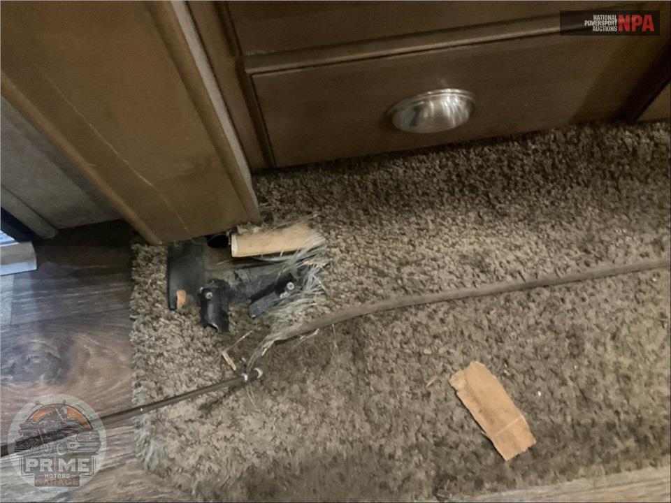 2017 Rockwood By Forest River M-8288WSA - SIGNATURE ULTRA LITE FIFTH WHEEL SERIES — фото 23