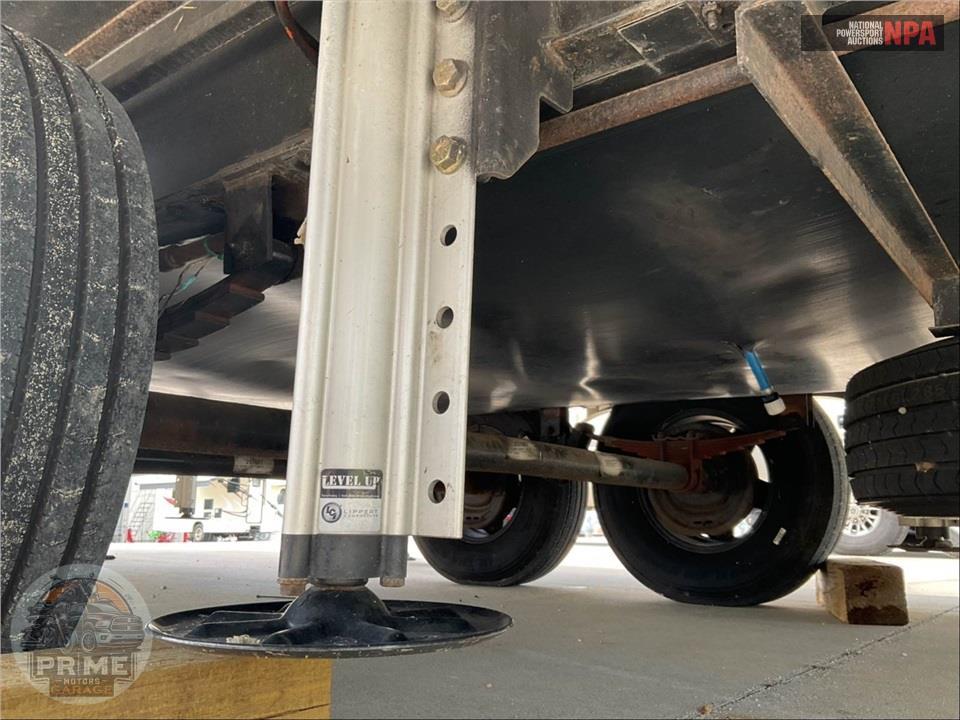 2018 Keystone Rv M-3811 MS - MONTANA FIFTH WHEEL SERIES — фото 33