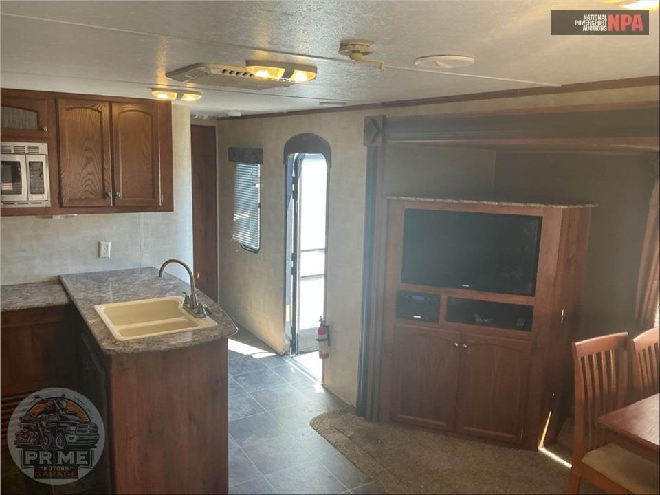 2015 Keystone Rv M-30 RLDS - HIDEOUT LUXURY SERIES — фото 7