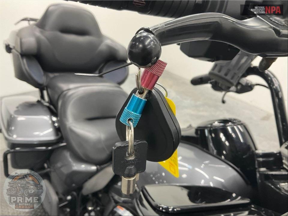 2021 Harley-Davidson FLTRK ROAD GLIDE LIMITED — фото 13