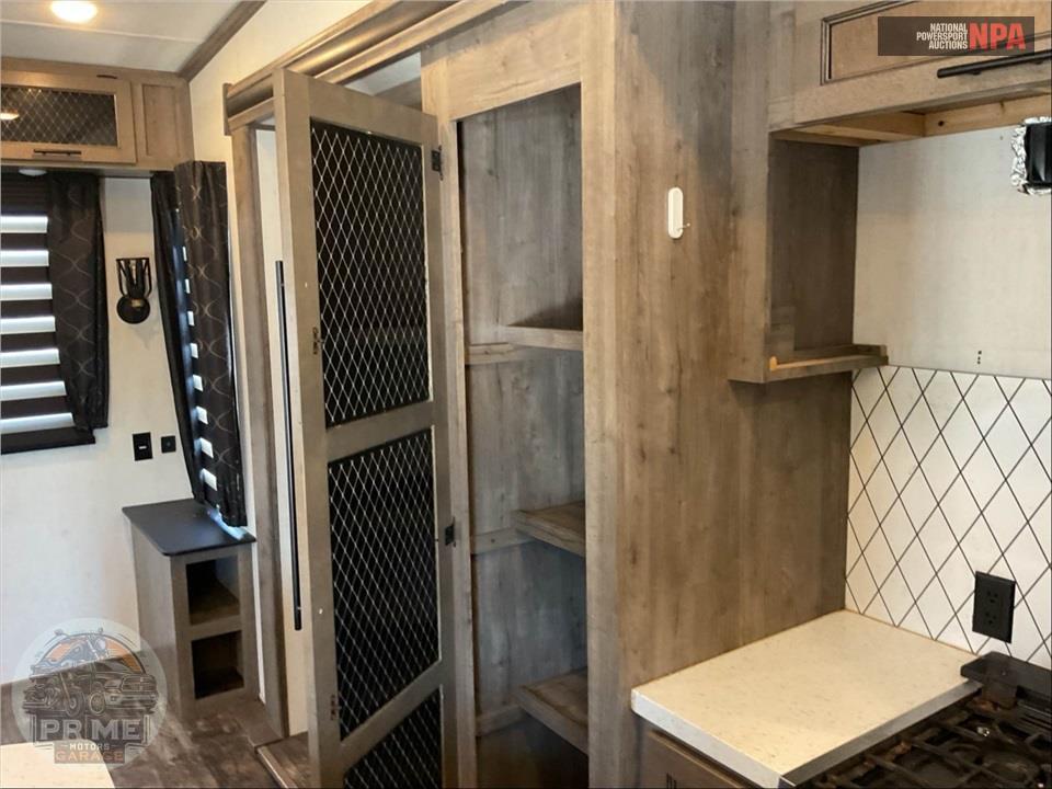 2021 Sabre By Forest River M-36BHQ - FIFTH WHEEL SERIES — фото 29