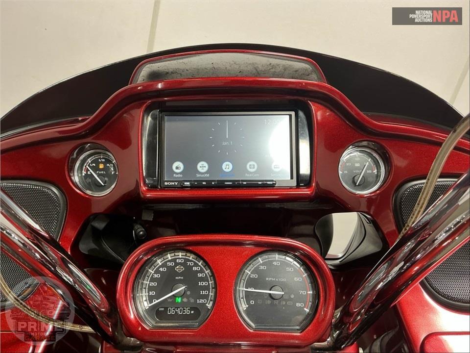 2015 Harley-Davidson FLTRUSE CVO ROAD GLIDE ULTRA — фото 5