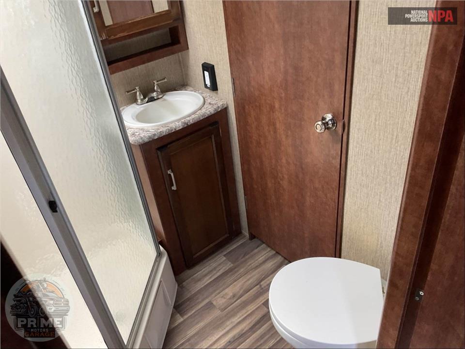 2017 Keystone Rv M-328 RL - OUTBACK SUPER-LITE SERIES — фото 22