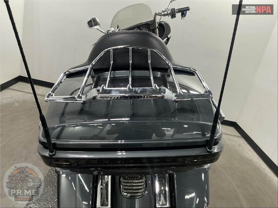 2016 Harley-Davidson FLHTKSE CVO ULTRA LIMITED — фото 27