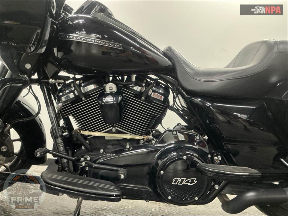 2019 Harley-Davidson FLTRXS ROAD GLIDE SPECIAL — фото 7