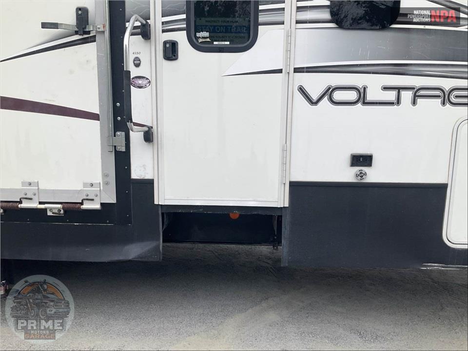 2016 Voltage M-4150 - TOY HAULER TOY HAULER SERIES — фото 32