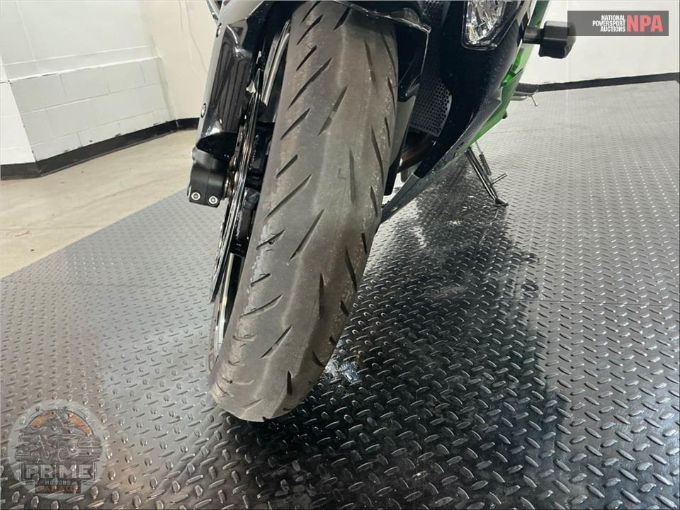 2022 Kawasaki ZX1002RNFNL NINJA H2 SX SE — фото 17