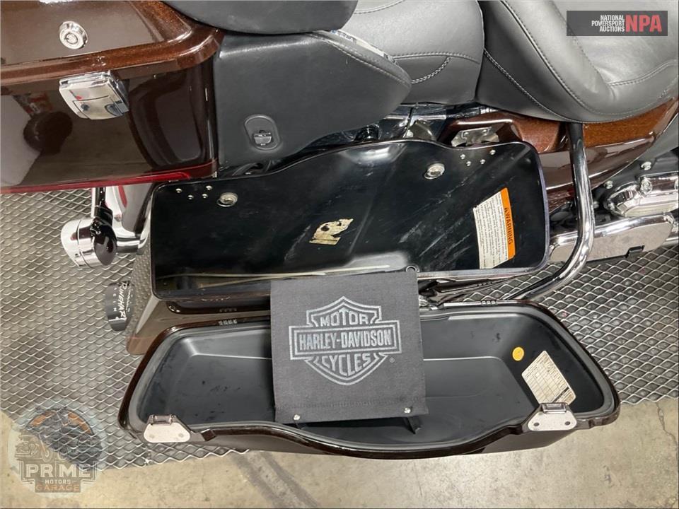 2011 Harley-Davidson FLHTK ELECTRA GLIDE UL LI — фото 22