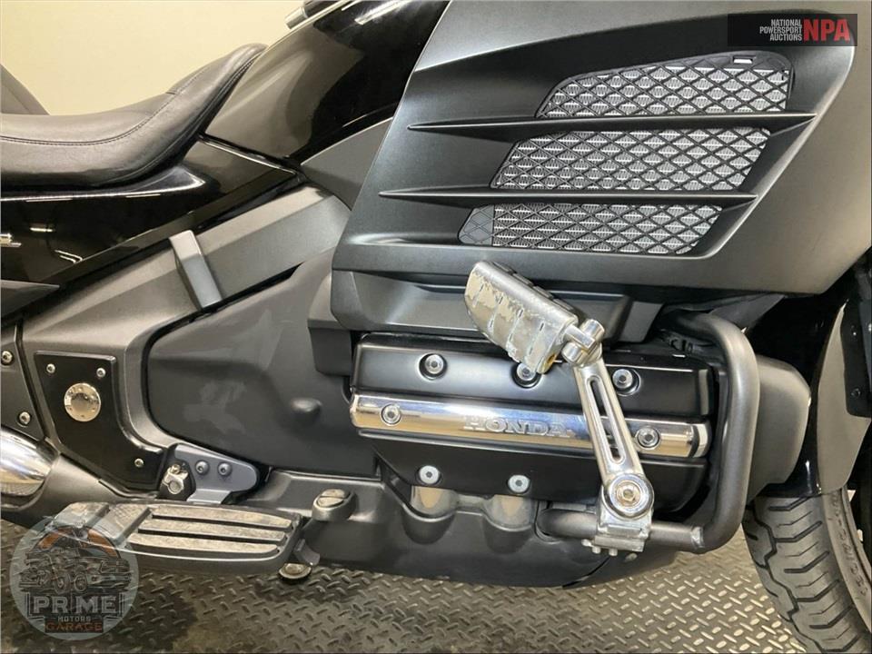 2013 Honda GL1800BD GOLDWING F6B — фото 6