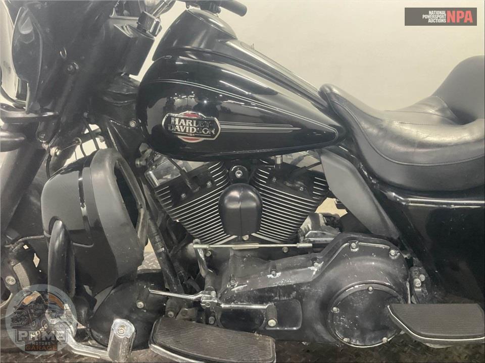 2009 Harley-Davidson FLHTCUTG TRIGLIDE ULTRA CLASSIC — фото 7