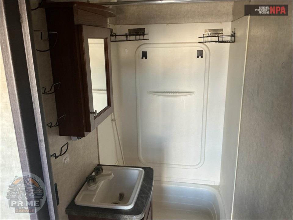 2015 Keystone Rv M-303 - IMPACT TOY HAULER SERIES — фото 17