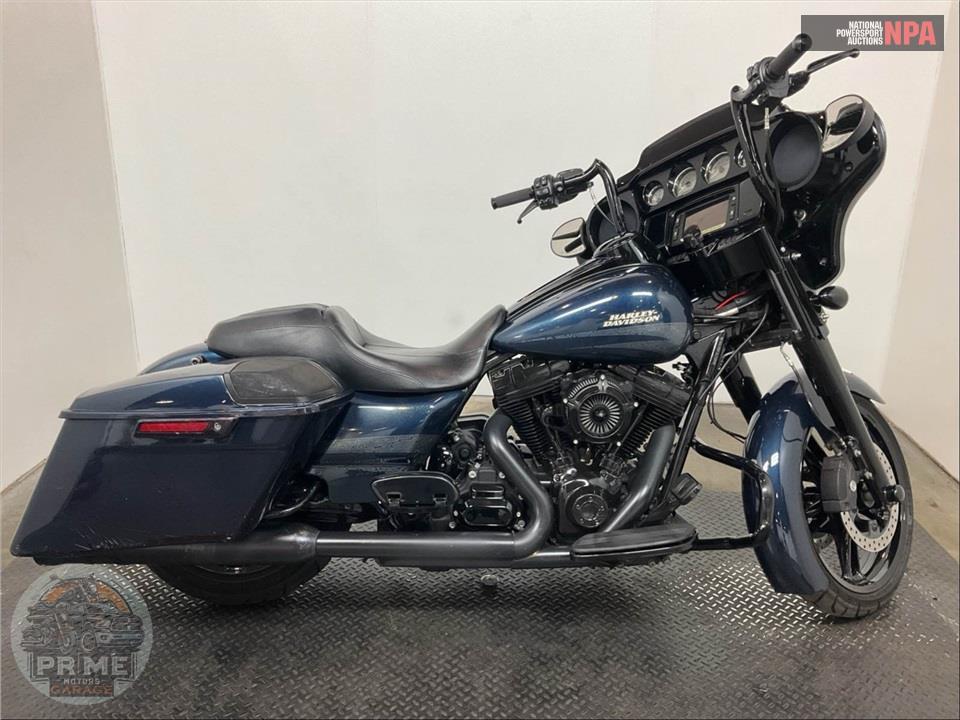 2016 Harley-Davidson FLHXS STREET GLIDE SPECIAL — фото 1