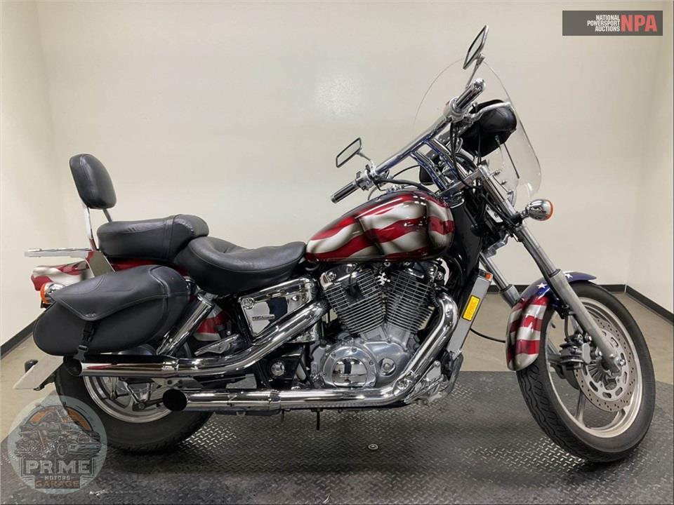 2004 Honda VT1100C14 SHADOW SPIRIT — фото 1